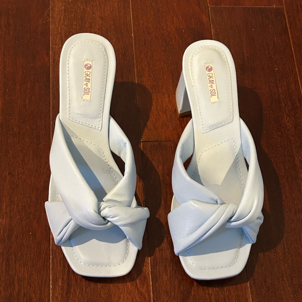 New Y2K baby blue leather block heels slip on mules size 6 girly comfy cute teen
